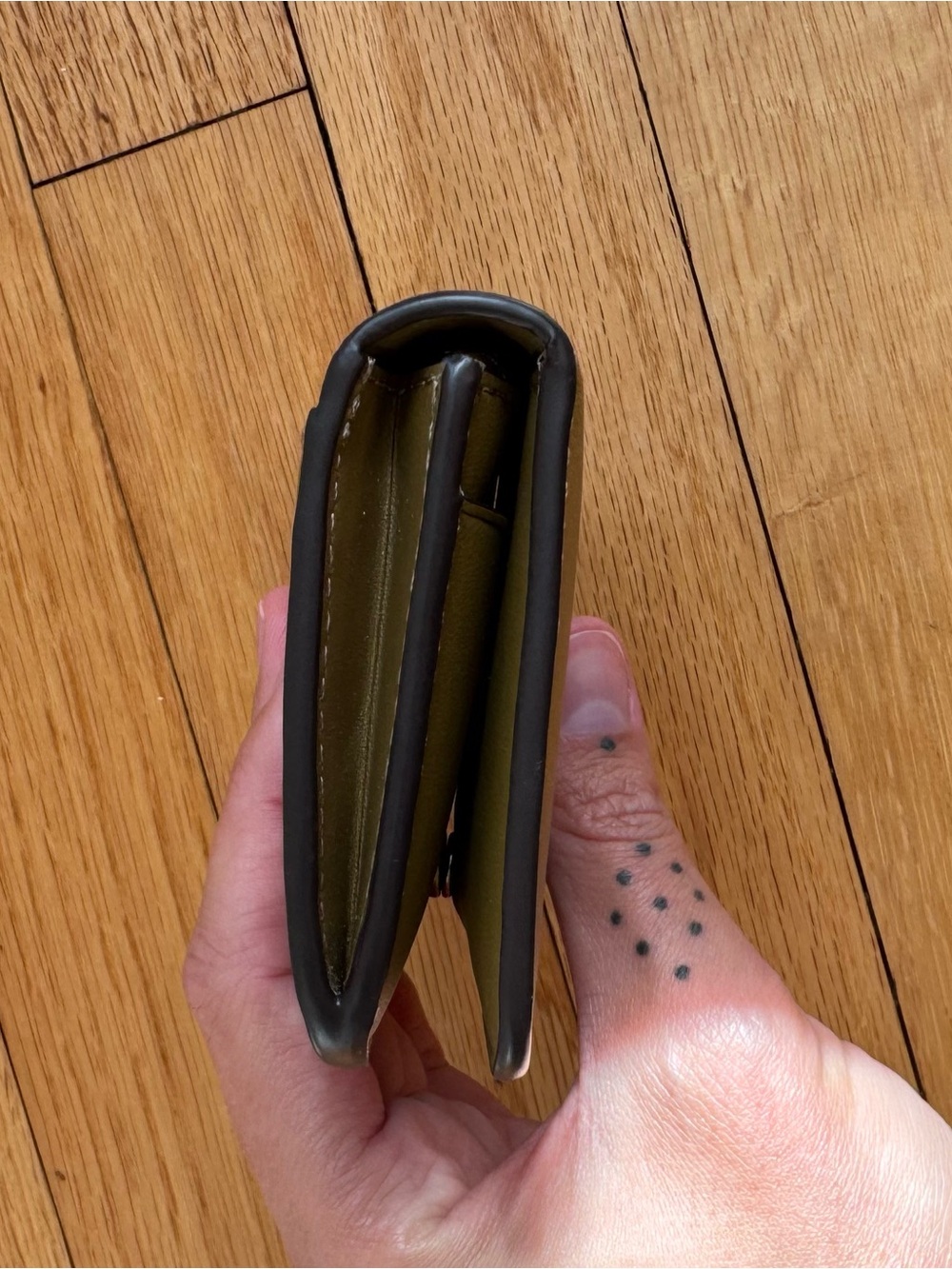 Coach Essential Slim Wallet/Card Case - Picture 7 of 8